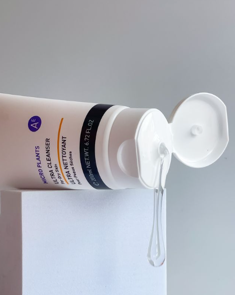 GiGi Aroma Essence Ultra Cleanser for dry skin 200 ml
