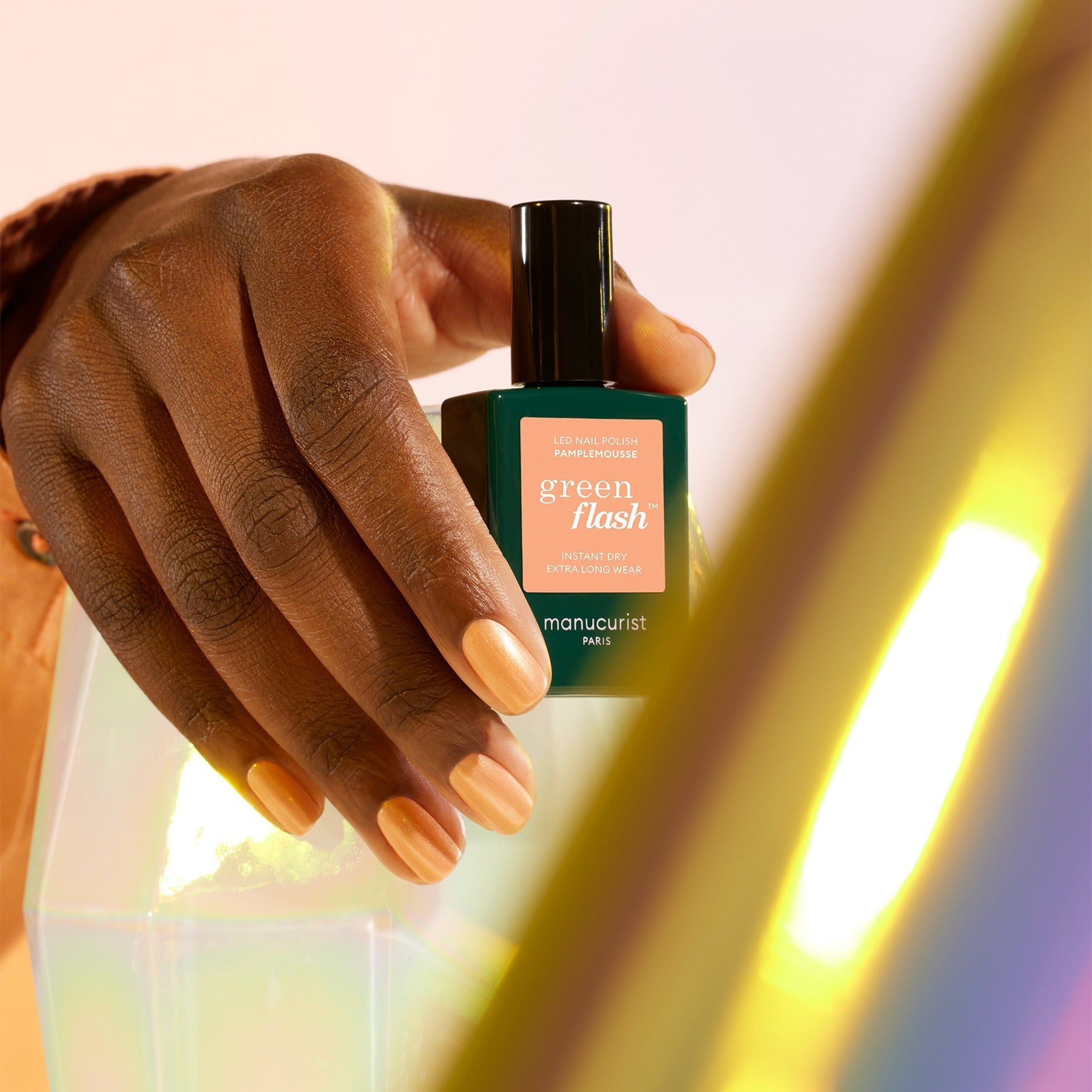 Manucurist Green Flash LED lak PAMPLEMOUSSE 15ml