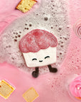 Bomb Cosmetics Chloe the Cupcake Fizzy Rascal Šumivá bomba do koupele, 140 g