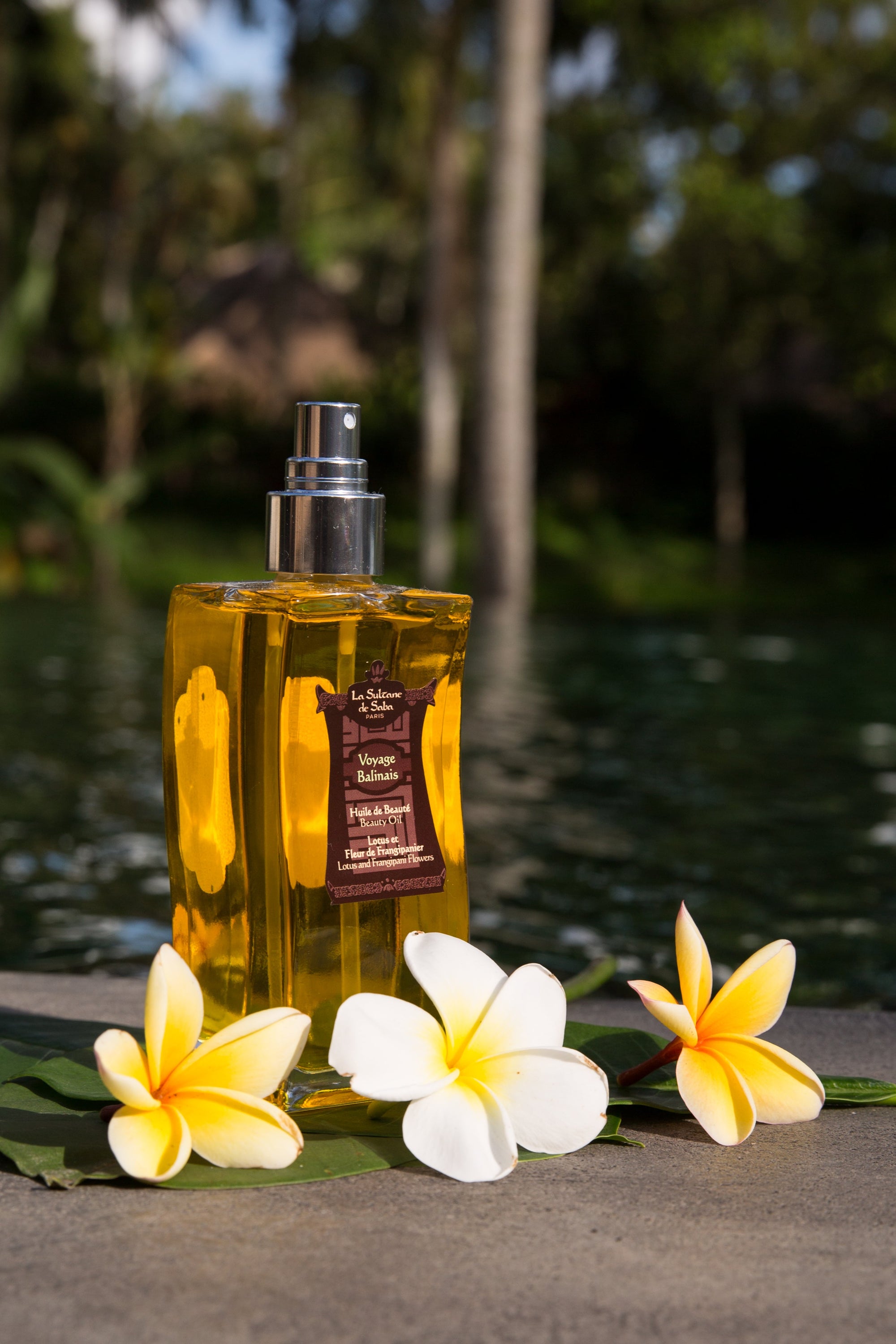 La Sultane de Saba - Lotus and Frangipani Flower Oil 200 ml