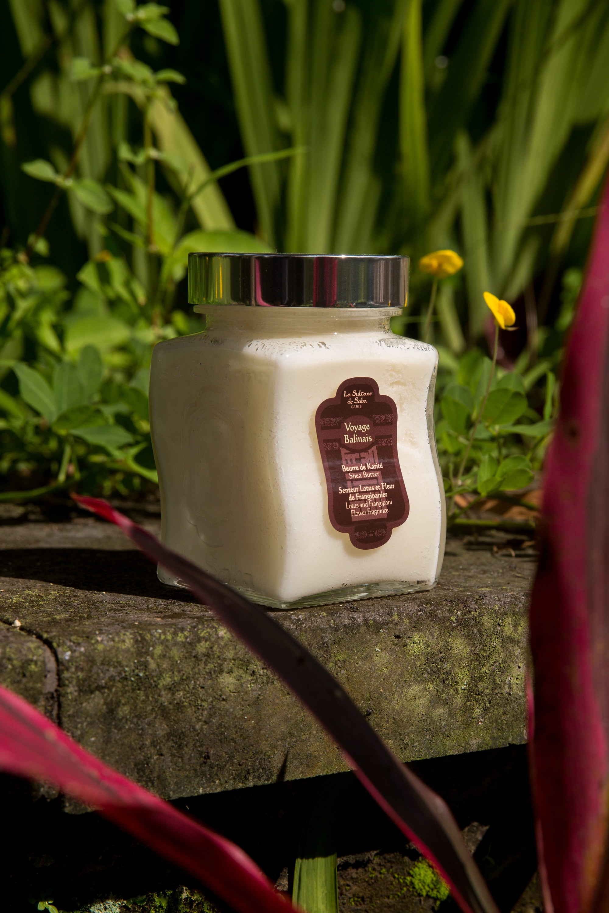 La Sultane De Saba Shea Butter - Lotus and Frangipani Flower Fragrance 300 ml