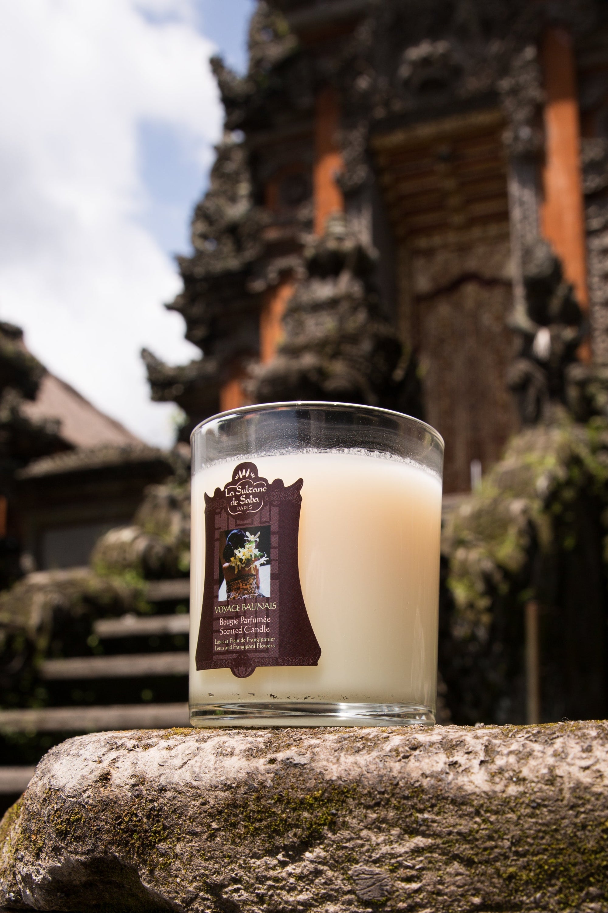 La Sultane de Saba Candle - Lotus and Frangipani Flower Fragrance 165g
