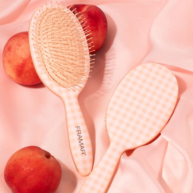 FRAMAR | Peach Please – Belle Detangle Brush