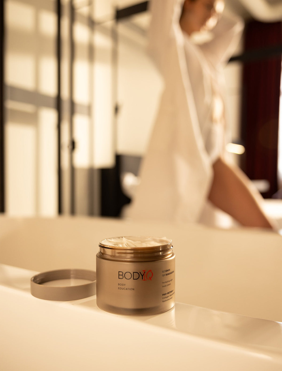 BODiQ Science of Renovation Perfecting Night Body Cream – noční tělový krém