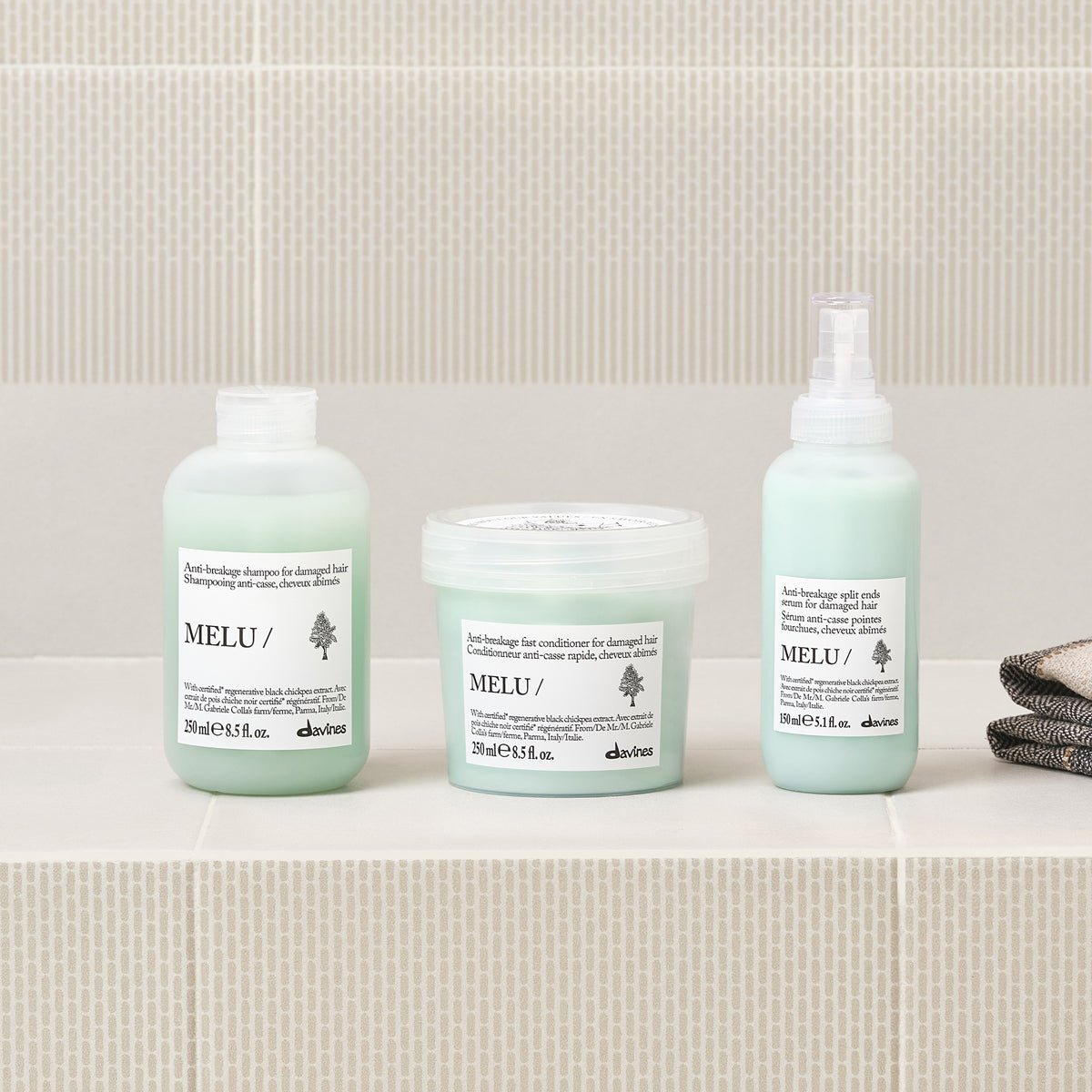 Davines-70007-MELU-COND-250ML-8004608290339-SITUATIONAL-1.jpg