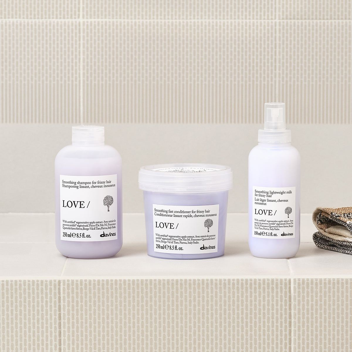 Davines-70010-LOVE-SMOOTH-COND-250ML-8004608290360-SITUATIONAL-1.jpg