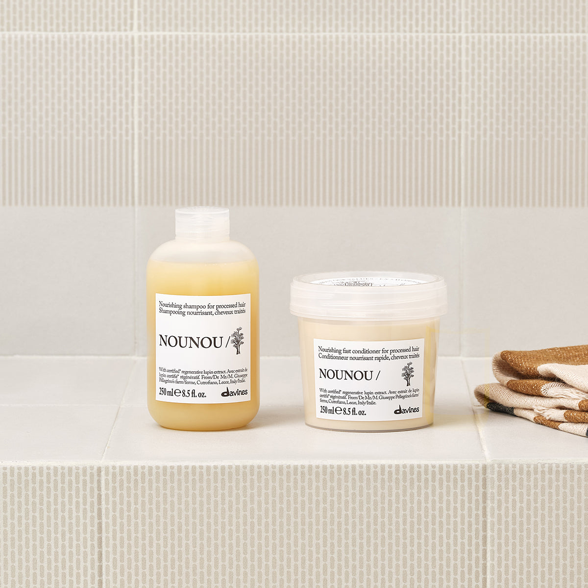 Davines-70032-NOUNOU-COND-250ML-8004608293439-SITUATIONAL-1.jpg