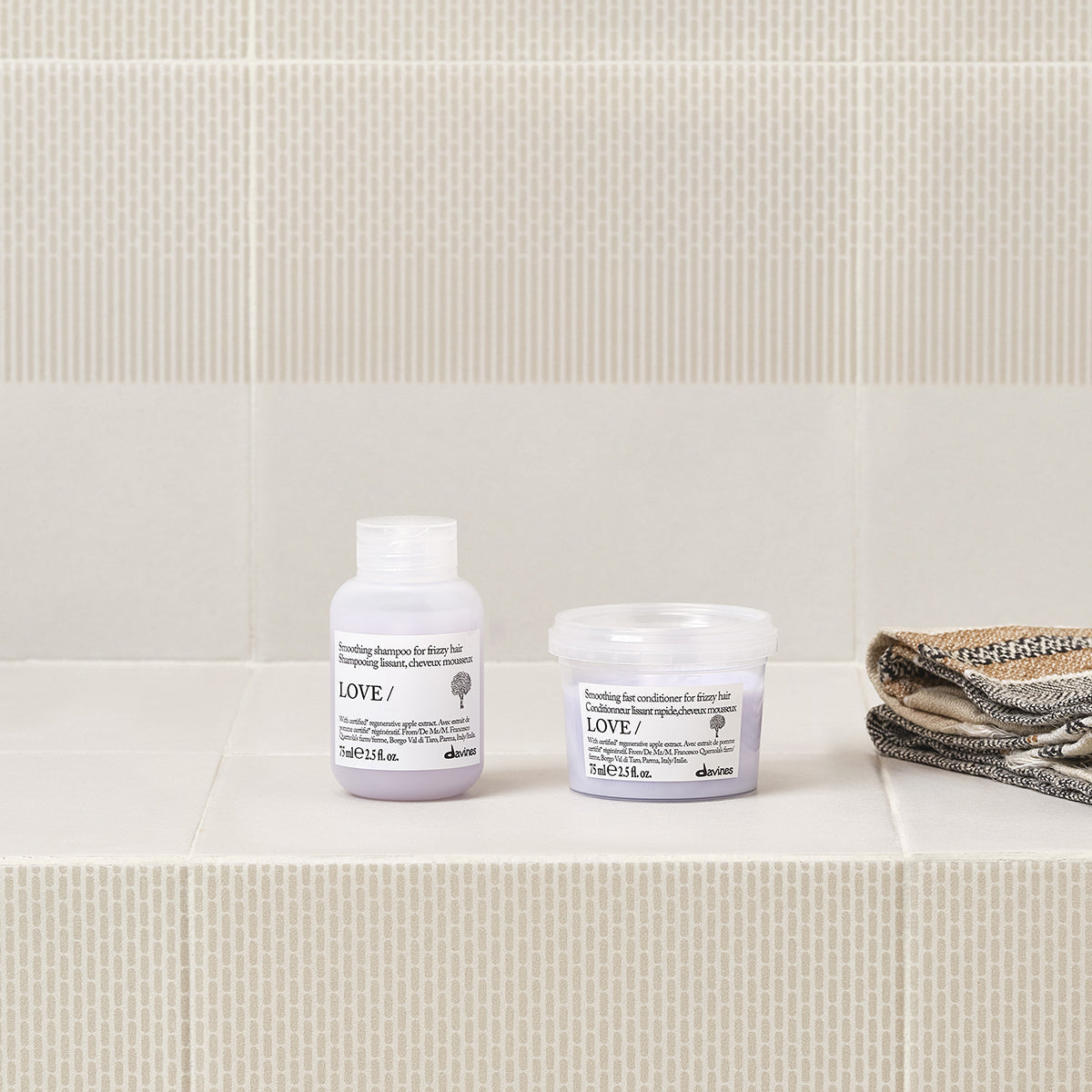 Davines-70059-LOVE-SMOOTH-COND-75ML-8004608296003-SITUATIONAL-1.jpg