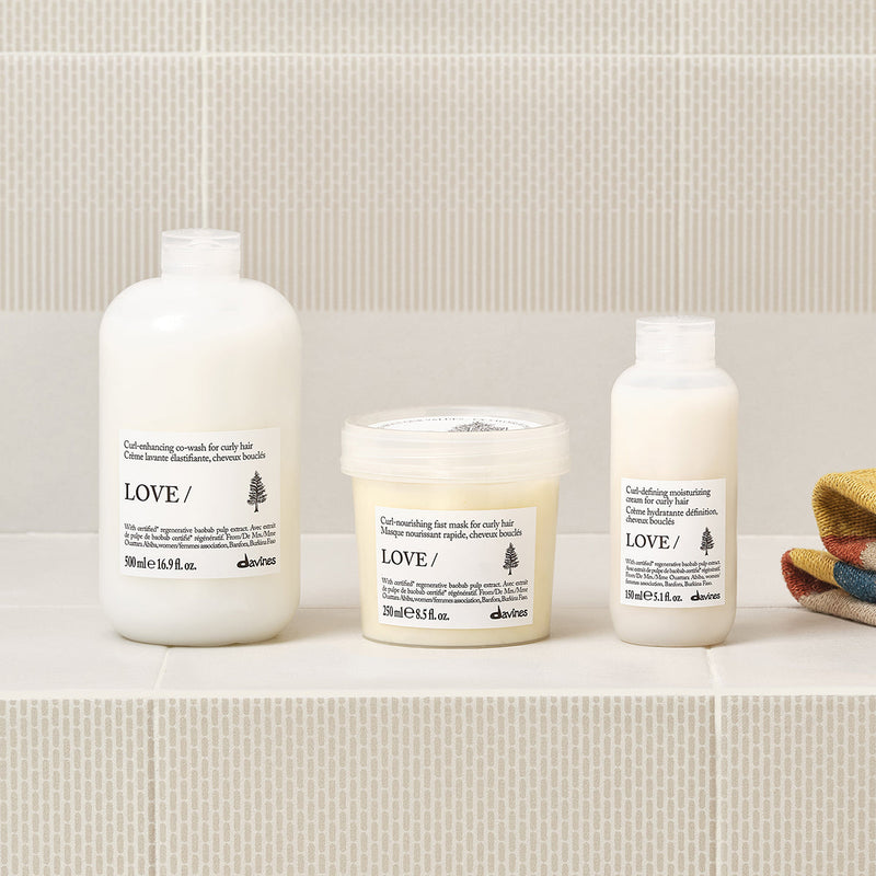 Davines-70119-LOVE-CURL-MASK-250ML-8004608296447-SITUATIONAL-1.jpg