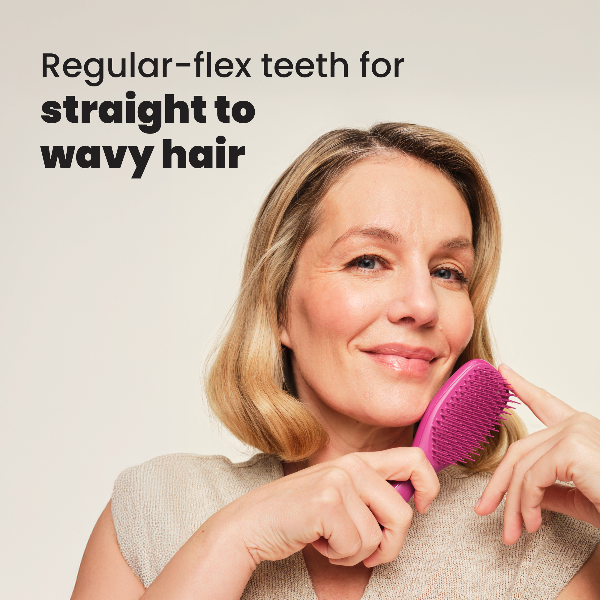 The Ultimate Detangler Electric Raspberry