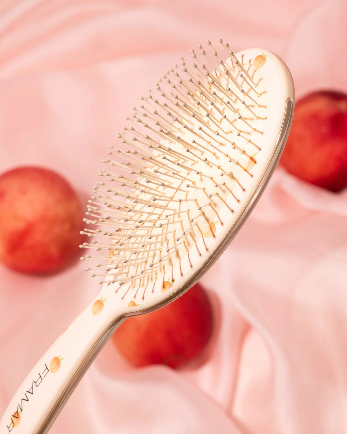FRAMAR | Peach Please – Georgia Detangle Brush