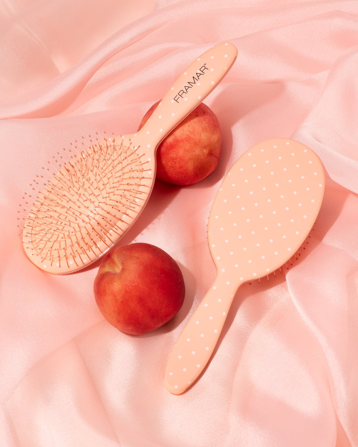 FRAMAR | Peach Please – Dottie Detangle Brush