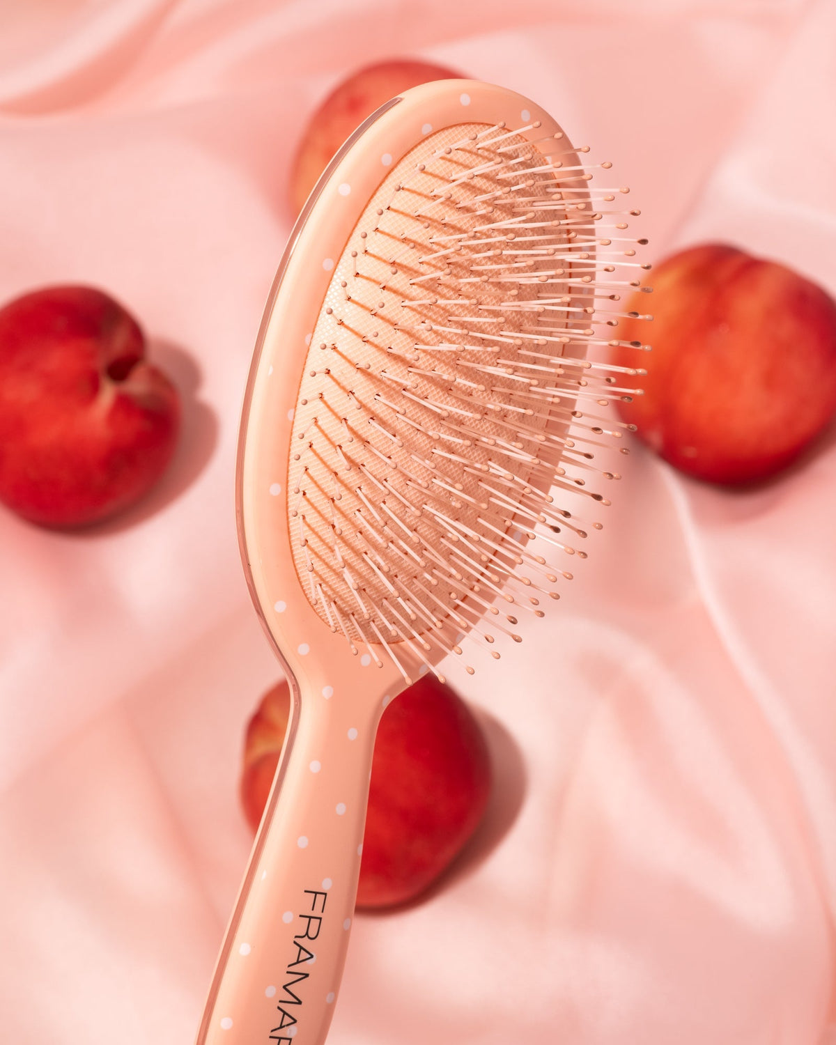 FRAMAR | Peach Please – Dottie Detangle Brush