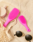 The Ultimate Detangler Electric Raspberry
