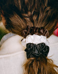 Large Scrunchie Cracker Beau
