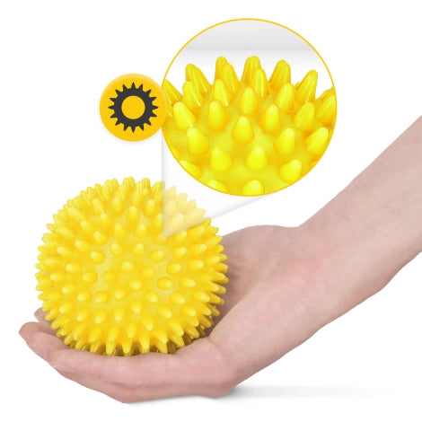 Masážní míček s bodlinkami 10cm - žlutý